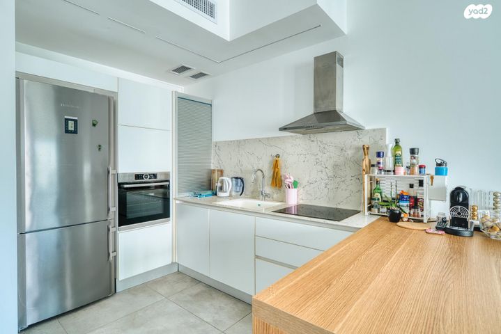 דירה, דרך מנחם בגין 144, מונטיפיורי, הרכבת, תל אביב יפו