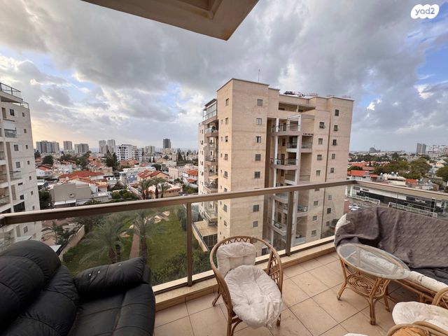 דירה, הפלמ"ח, נווה אליאס, טירת כרמל