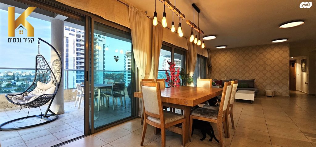 גג/ פנטהאוז, סתיו, מגדיאל, הוד השרון