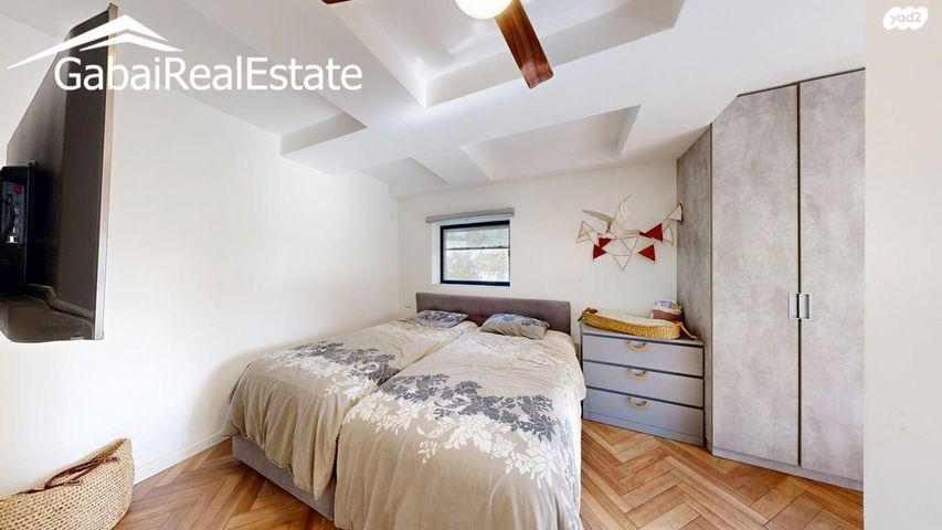 דירה, אלעזר המודעי, המושבה היוונית, ירושלים