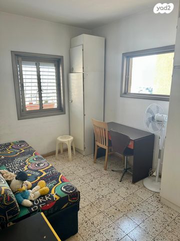 דירה, אריה בן אליעזר, נווה יהושע, ערמונים, רמת גן