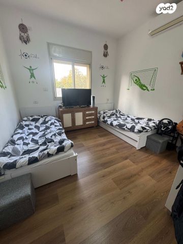 דירה, שדרות בן גוריון 30, מרכז העיר, סביניה, הוותיקה, קרית ביאליק