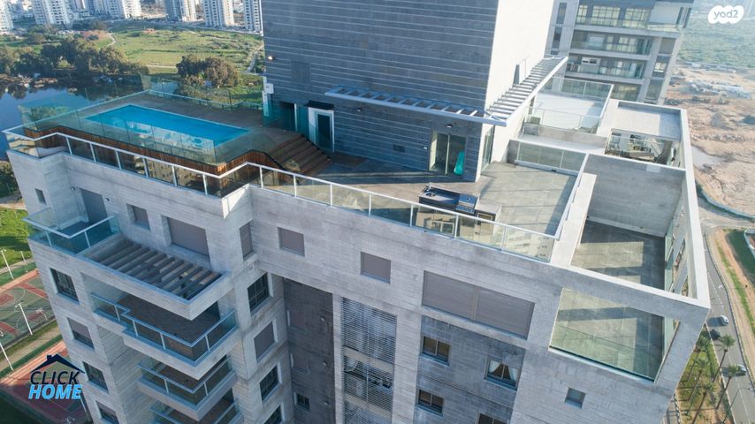 גג/ פנטהאוז