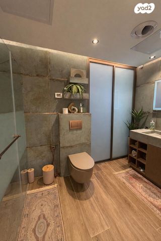 גג/ פנטהאוז, גאולה כהן, נאות פרס, רמלה