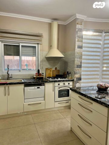 בית פרטי/ קוטג', שוהם 38, מעלות תרשיחא