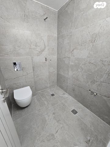 דירה, האדמו"ר מבעלזא, רובע ג', אשדוד