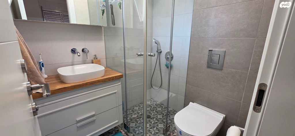 דירה, האשל, דובדבן הכפר, כפר סבא