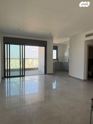 דירה, יעקב פיכמן, קרית אילון, חולון