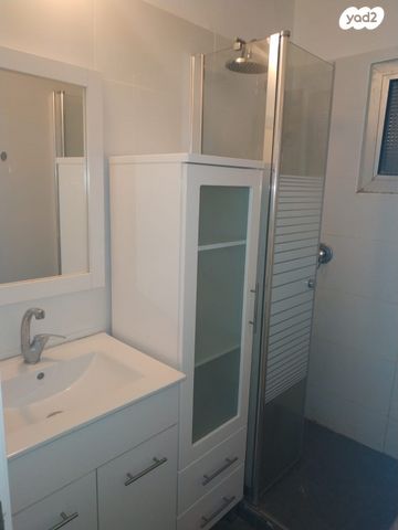 דירה, אביב, ראש העין