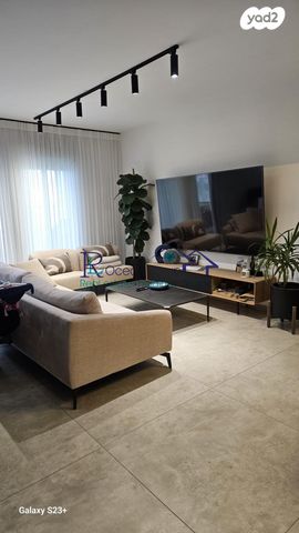 דירה, קרל פופר 9, קרית המדע, נתניה