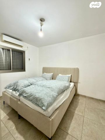 דירה, סוקולוב 27, מרכז העיר, קרית אתא