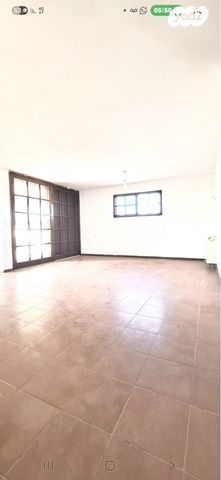 גג/ פנטהאוז, קפלן, פתח תקווה