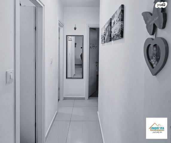 דירה, גבעת סביון, גני תקווה