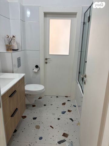 דירה, שקמים ואגמים, אשקלון