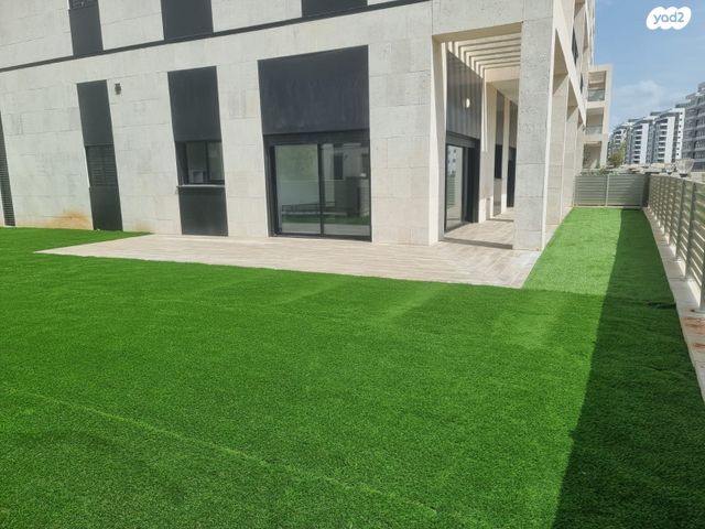 דירת גן, אור ים, אור עקיבא