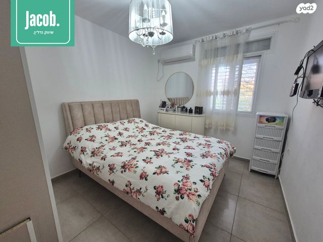 דירה, כלניות, טירת כרמל