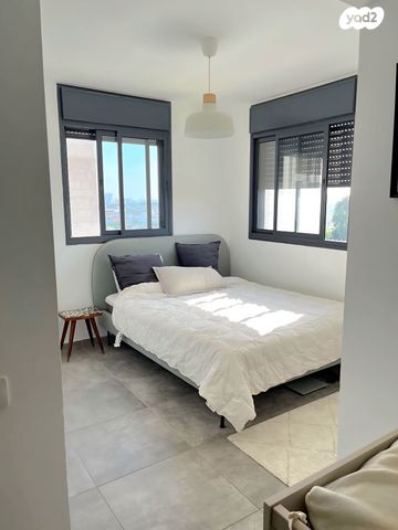 דירה, וייצמן, קרית שז"ר, רעננה