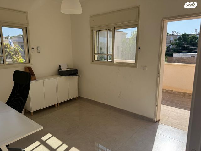 דו משפחתי, קדימה, גבעת אולגה, חדרה