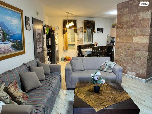 דירת גן, יהלום, מודיעין מכבים רעות