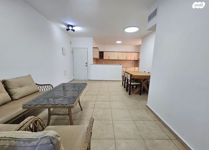 דירת גן, שבזי, יהוד מונוסון