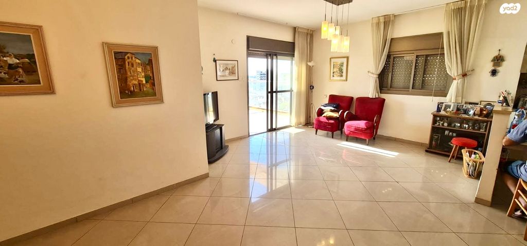 דירה, מקור ברוך, קרית אתא