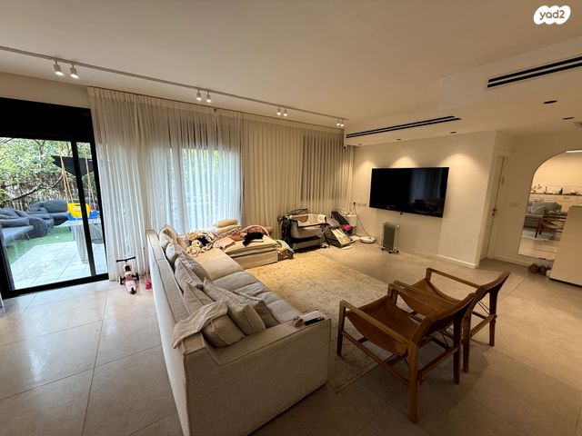 הרצליה הצעירה