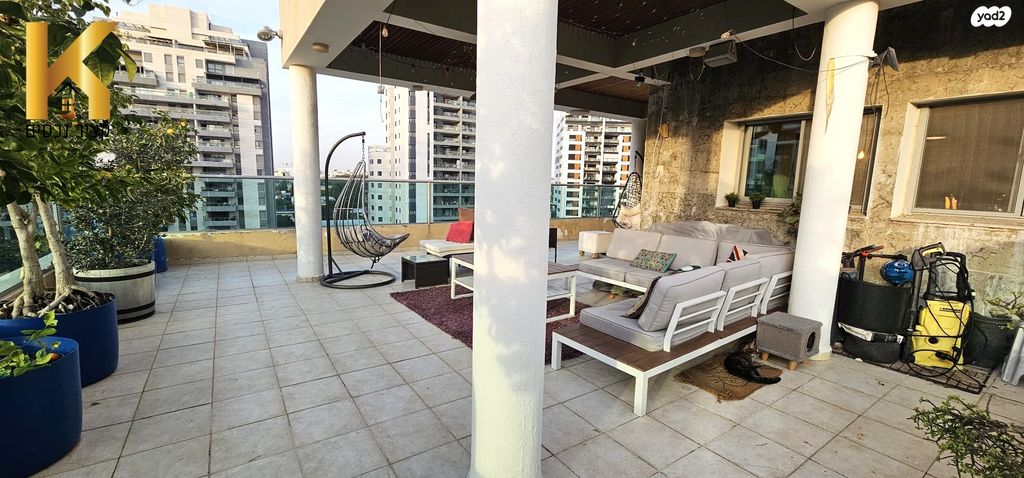 גג/ פנטהאוז, סתיו, מגדיאל, הוד השרון