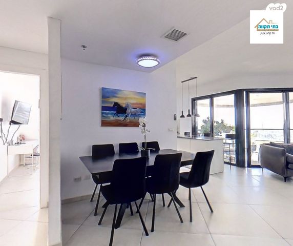 דירה, יצחק נבון, נאות אריאל שרון, קרית אונו