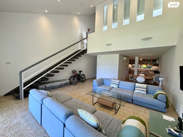 בית פרטי/ קוטג', קדושי השואה, הרצליה