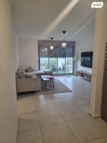 דירה, אהבת אדם, שרונה, כפר יונה