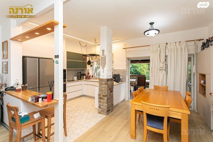 דירת גן, טשרניחובסקי, כרמל צרפתי, חיפה