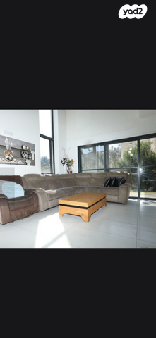 דו משפחתי, גבעת זאב