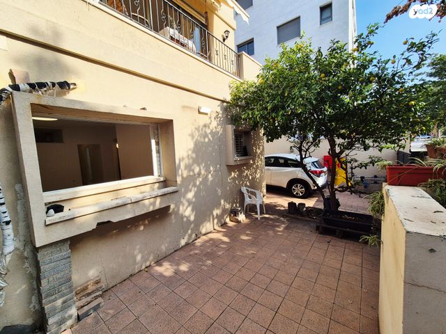 דירת גן, הציונות 19, שיכון ותיקים, חולון