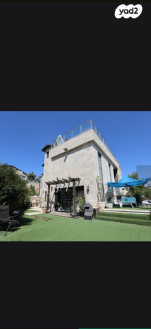 דו משפחתי, גבעת זאב