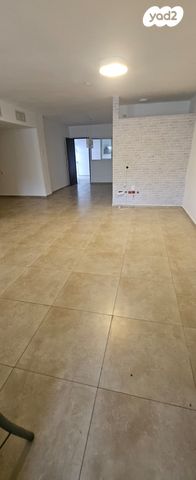 דירת גן, הערבה 4, אורנית, אורנית