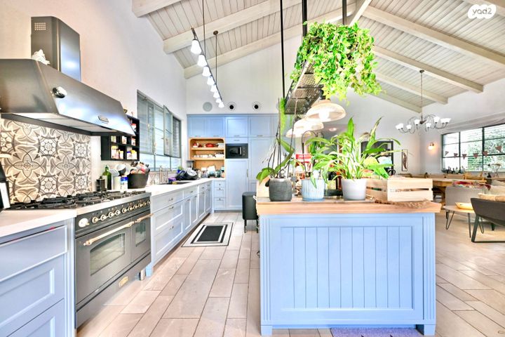 בית פרטי/ קוטג', ז'בוטינסקי 28, הדרי סמל, נס ציונה