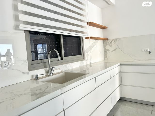 דירה, דבורה הנביאה, רובע יזרעאל סביוני העמק, עפולה