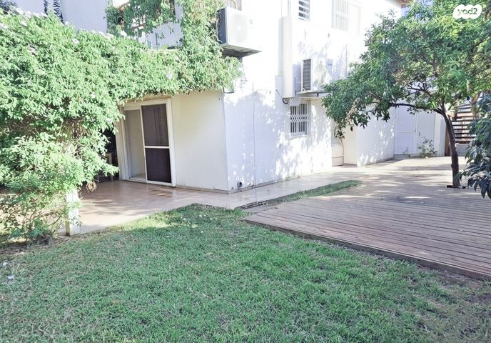 גבעת אלונים