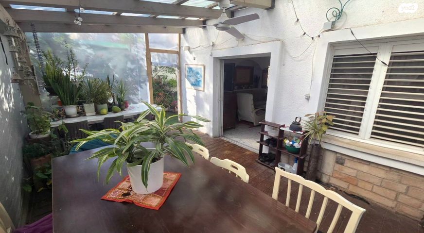 דירת גן, שלום פינקלשטיין, סלע, רחובות