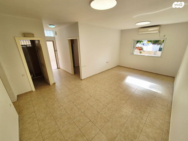 דירת גן, הציונות 19, שיכון ותיקים, חולון