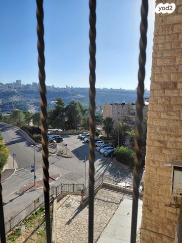 דירה, רמות, ירושלים