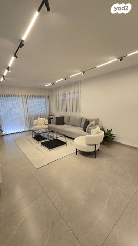 גג/ פנטהאוז, יהודה הנשיא, טבריה