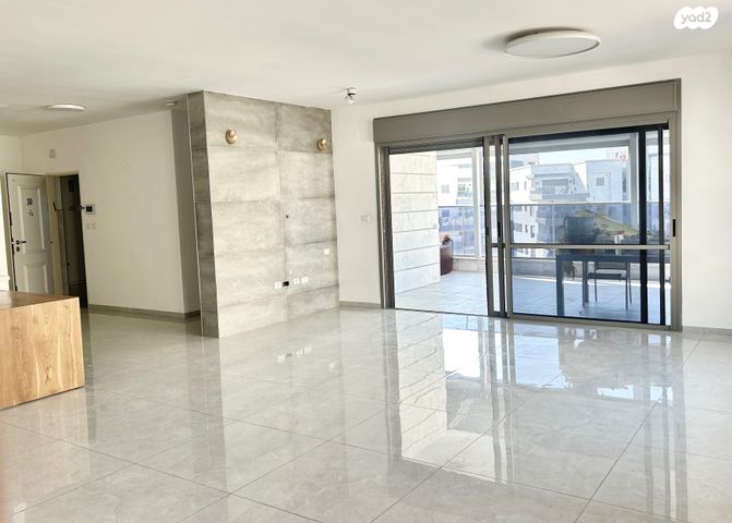 דירה, דבורה הנביאה, רובע יזרעאל סביוני העמק, עפולה