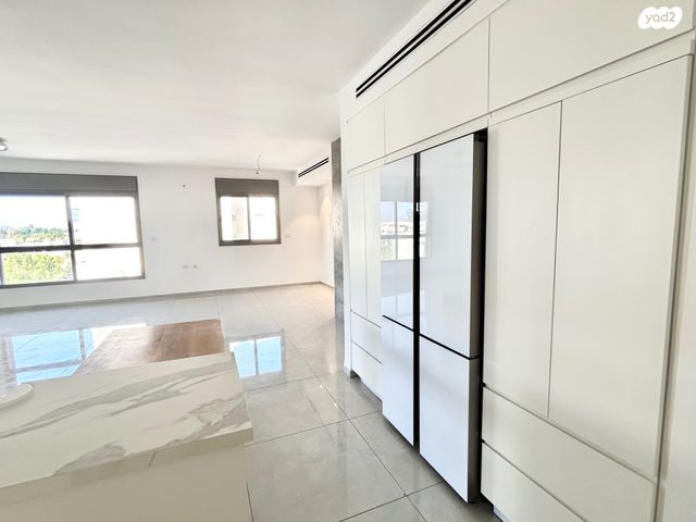 דירה, דבורה הנביאה, רובע יזרעאל סביוני העמק, עפולה