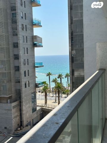 דירה, סוקולוב, בת ים