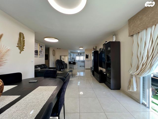 גג/ פנטהאוז, לכיש 7, נווה אילן, אשקלון