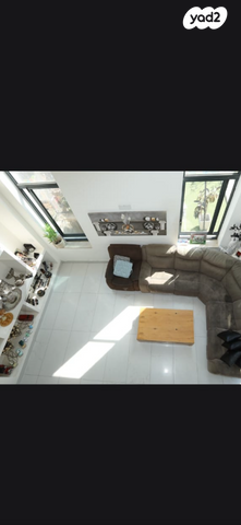 דו משפחתי, גבעת זאב