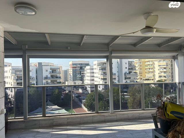 דירה, דבורה הנביאה, רובע יזרעאל סביוני העמק, עפולה