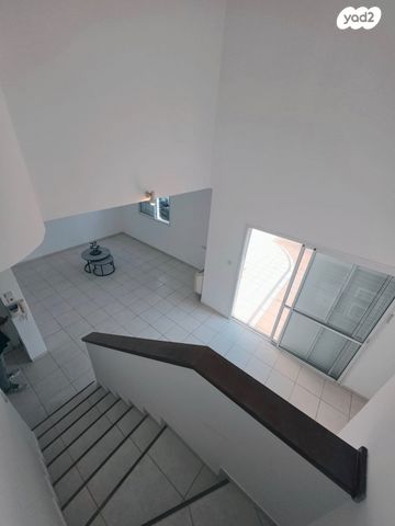 דופלקס, הלל, מרכז, הרצליה