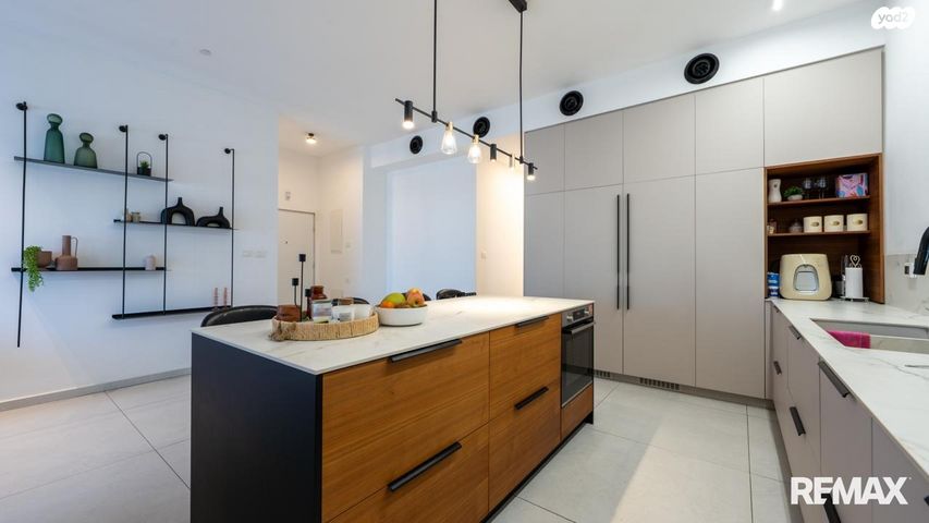 גג/ פנטהאוז